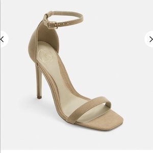 Misguided Bearly There Nude Heels